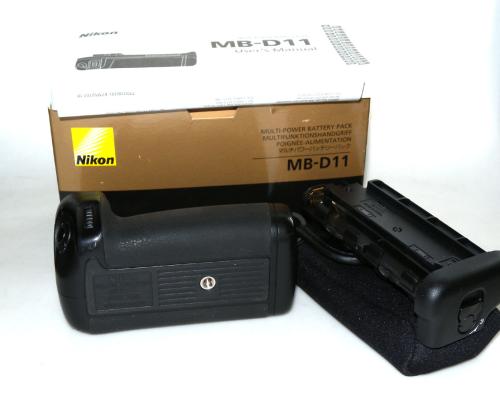 NIKON MB-D11 MULTI-POWER BATTERY PACK WITH INSTRUCTIONS NEW IN BOX