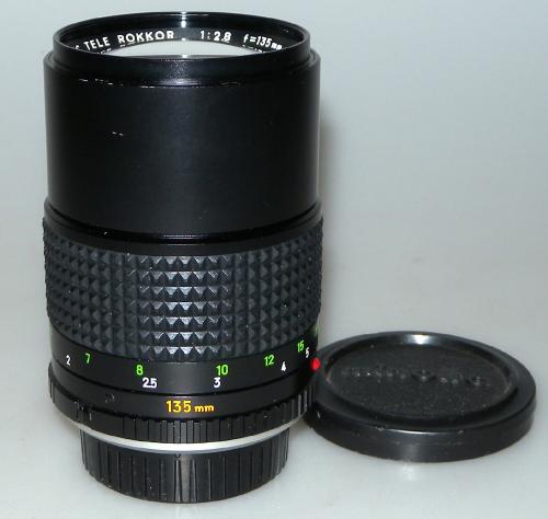 MINOLTA 135mm 2.8 MC TELE ROKKOR WITH LENS HOOD INCLUDED, IN VERY GOOD CONDITION