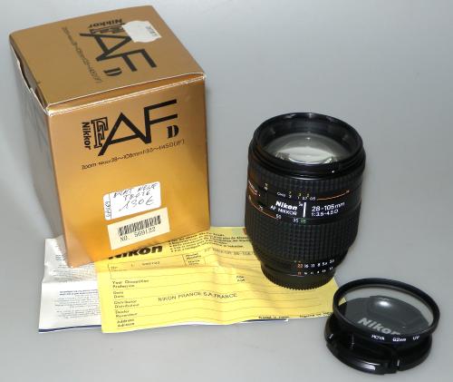 NIKON 28-105mm 3.5-4.5 AFD WITH UV HOYA FILTER, PAPERS, MINT IN BOX