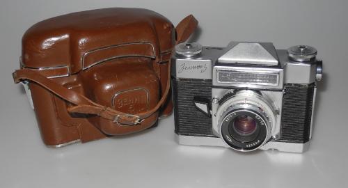 RUSSIAN ZENIT 5 WITH 50/2.8, BAG USED