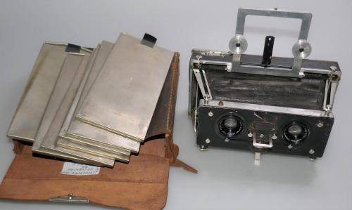 BAUDRY ISOGRAPHE STEREO 6x13, FILM PLATES, BAG, IN GOOD CONDITION