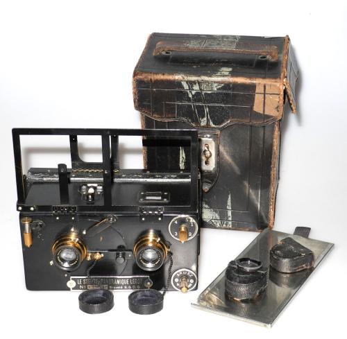 LE STEREO-PANORAMIQUE LEROY 6x13 WITH TESSAR-ZEISS 83/6.3 FROM 1900, FILM HOLDER, CLOSE-UP, CASE IN GOOD CONDITION