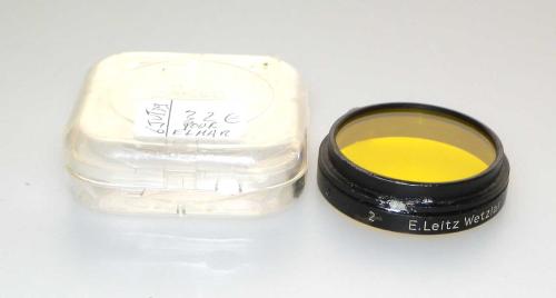 LEICA YELLOW 2 FILTER FOR ELMAR WITH PLASTIC BOX