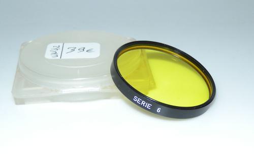 LEICA YELLOW FILTER 1 SERIE 6 WITH  PLATIC BOX IN GOOD CONDITION