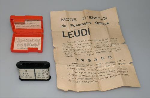 LEUDI PHOTO METER WITH BOX, INSTRUCTIONS IN FRENCH, IN VERY GOOD CONDITION