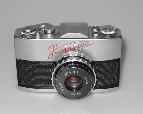 RUSSIAN NARCISS WITH 35/2.8 BETA-M-1 MINT