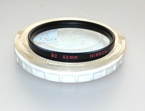 NIKON B2 FILTER 52mm WITH PLASTIC BOX