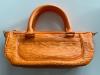 Louis Vuitton sac en cuir épi orange modèle Dhanura, bandoulière, Dustbag, très bel état
