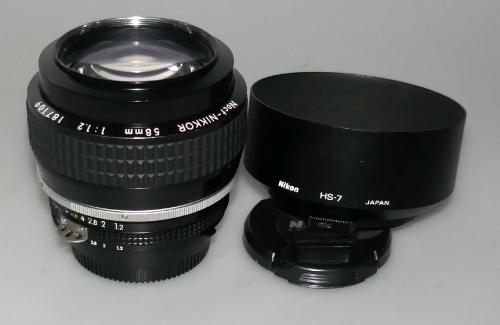 NIKON 58mm 1.2 NOCT-NIKKOR AIS RARE NOCTILUX DE 1983, PARE-SOLEIL HS-7, TRES BEL ETAT