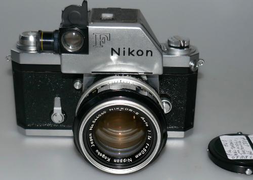 NIKON F CHROME DE 1961 AVEC PHOTOMIC 1ER MODELE + 50/1.4 NIKKOR-S AUTO, NOTICE, BON ETAT
