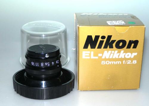 NIKON 50mm 2.8 EL-NIKKOR + BOITE PLEXI ET BOITE SUPERBE