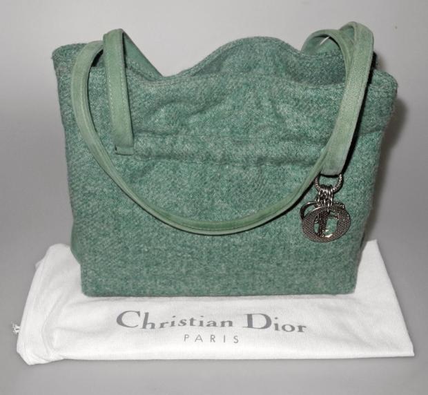 Christian Dior sac en flanelle et daim vert pâle, Dustbag, très